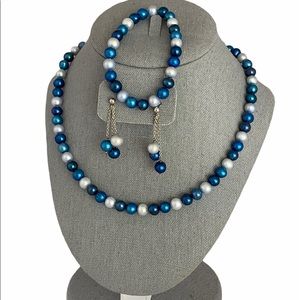 Beautiful Dyed Cultured Pearl Necklace Set